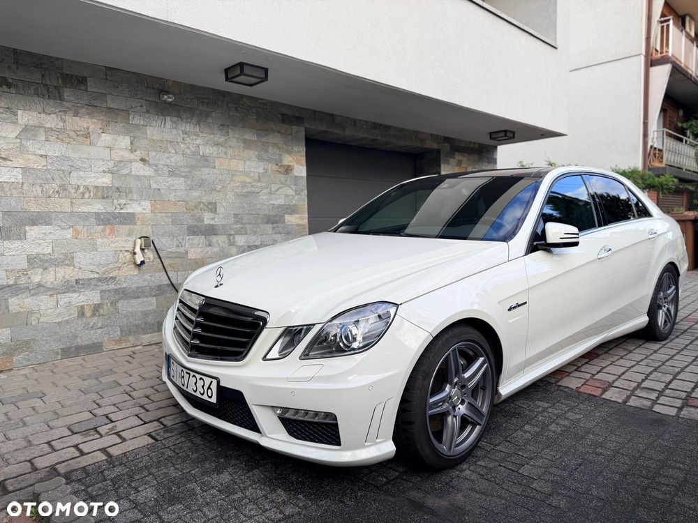 Mercedes-Benz Klasa E 63 AMG - 9
