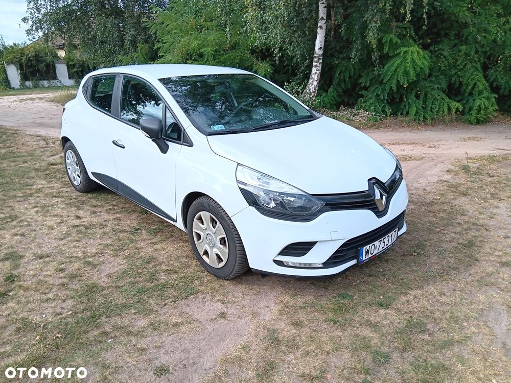Renault Clio - 8