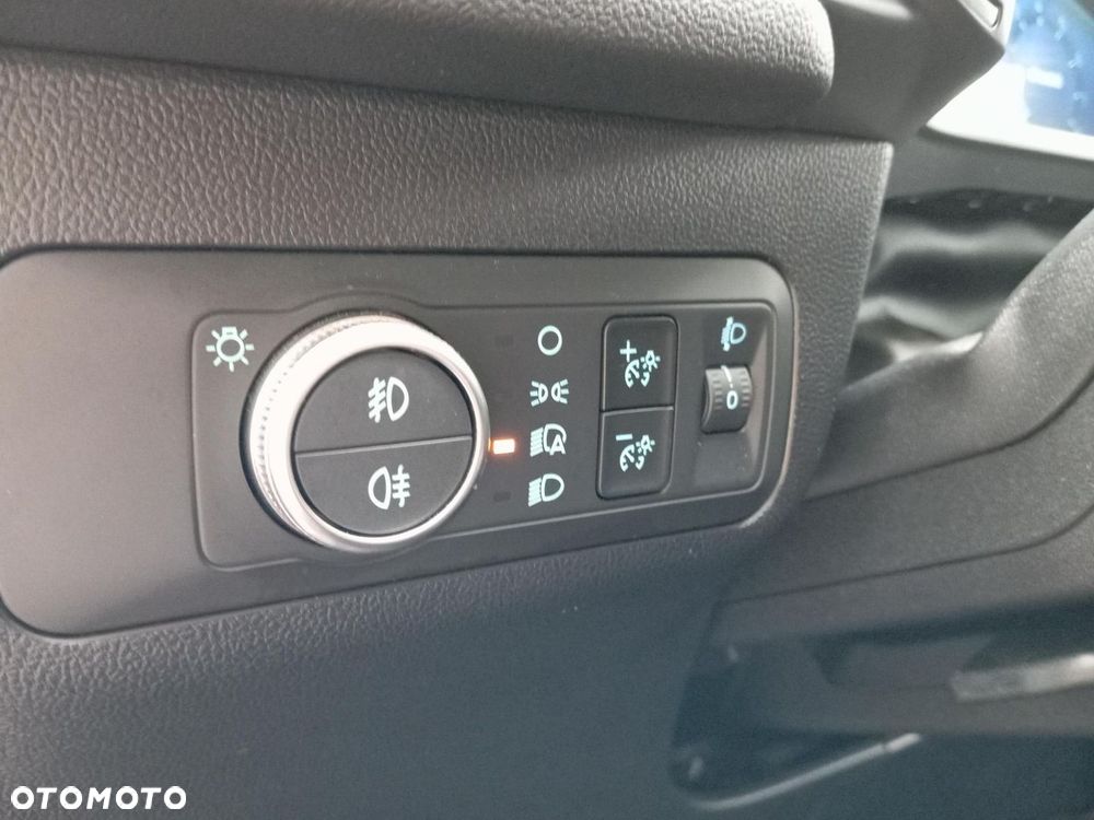 Ford Kuga 1.5 EcoBoost FWD Titanium - 23