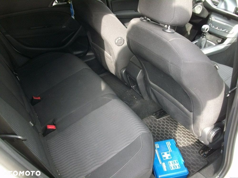 Peugeot 308 - 7
