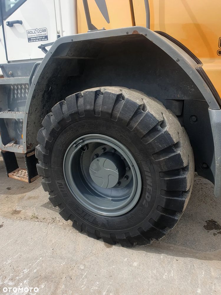 Liebherr L524 - 15
