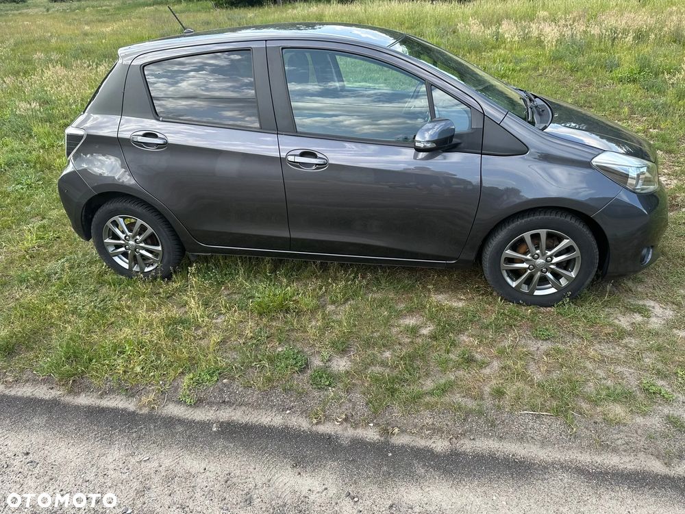 Toyota Yaris 1.33 VVT-i Edition 2014 - 5