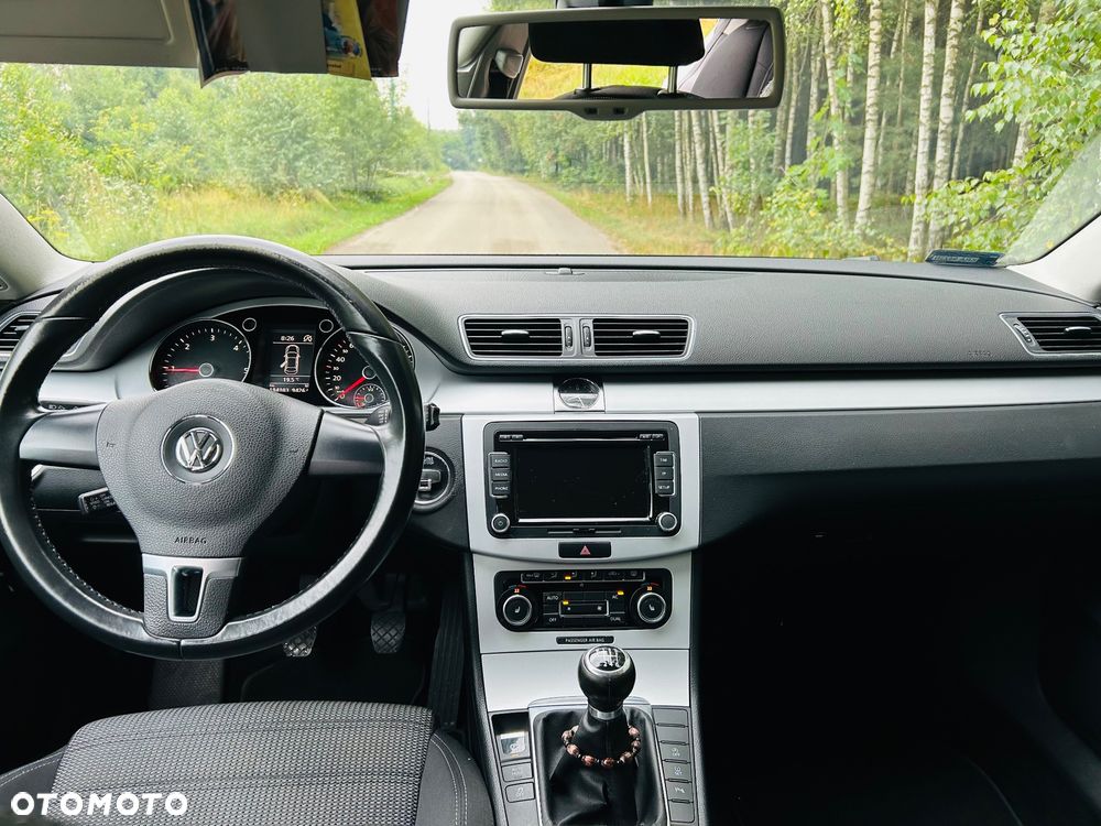 Volkswagen Passat - 6