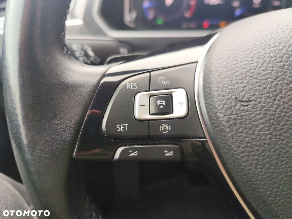 Volkswagen Tiguan - 25