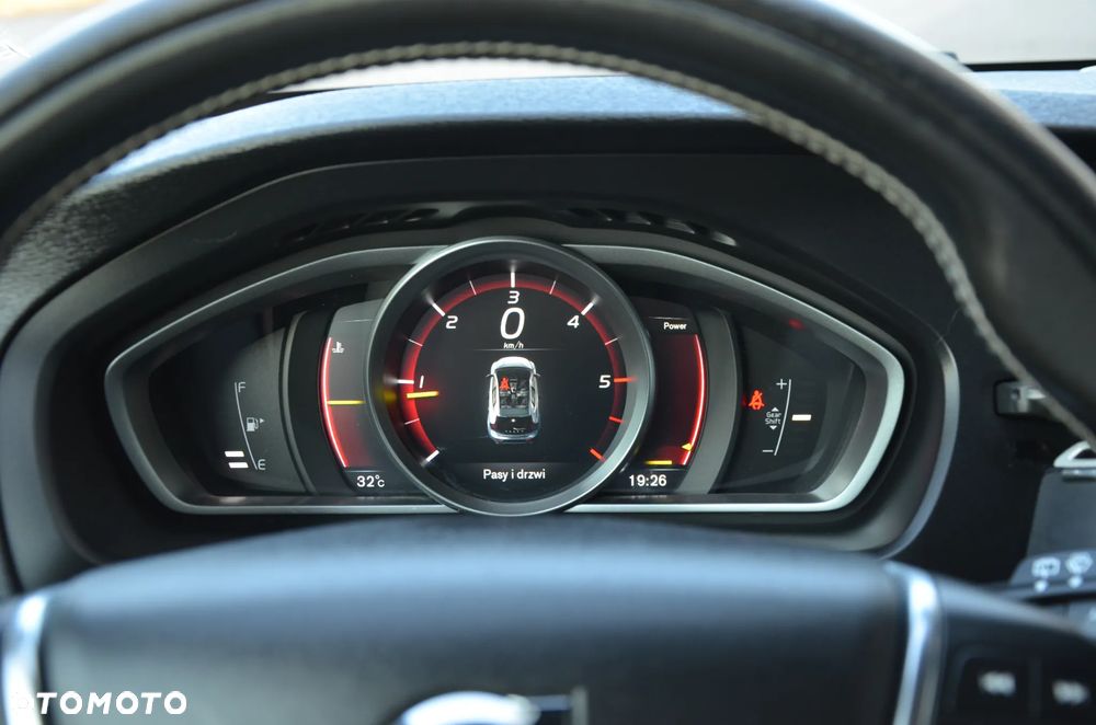 Volvo V40 D2 RDesign - 31