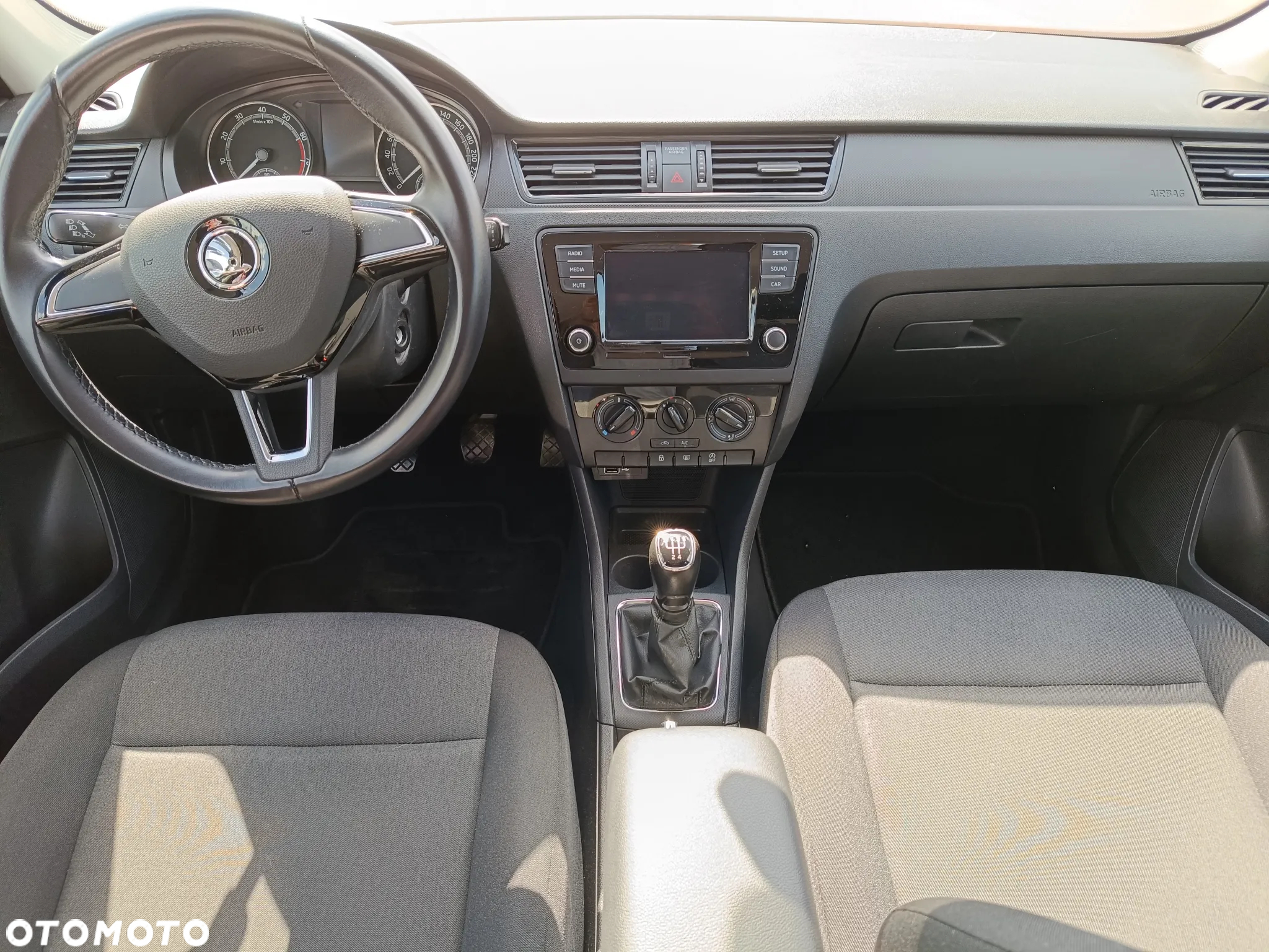 Skoda RAPID - 10