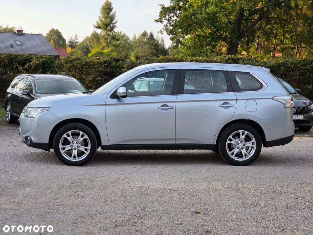 Mitsubishi Outlander - 8