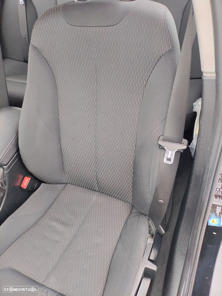 BMW 318 d Advantage - 6