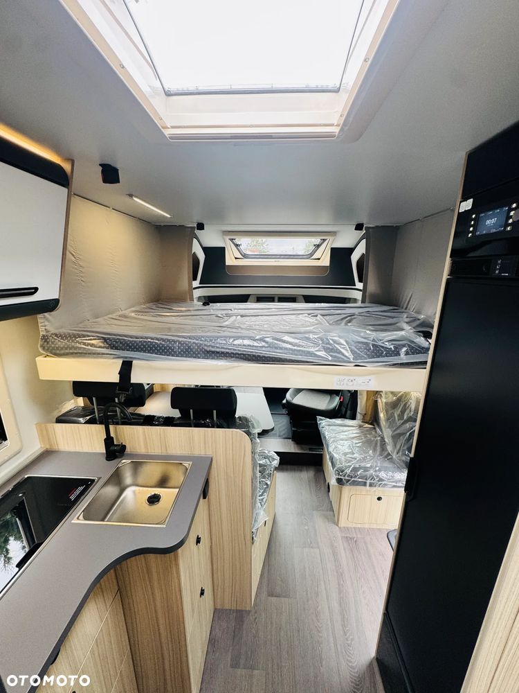 Ford Sunliving S75 SL - 22