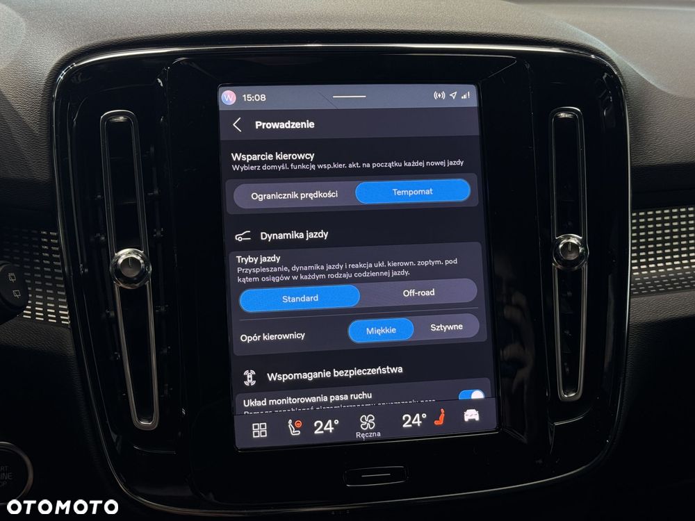 Volvo XC 40 B4 Plus Dark - 35
