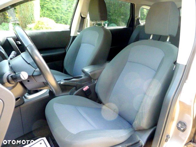 Nissan Qashqai+2 2.0 Tekna Premium - 25