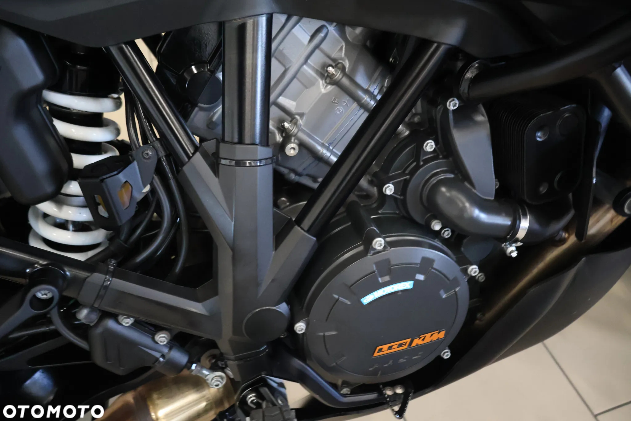 KTM Super Adventure - 11