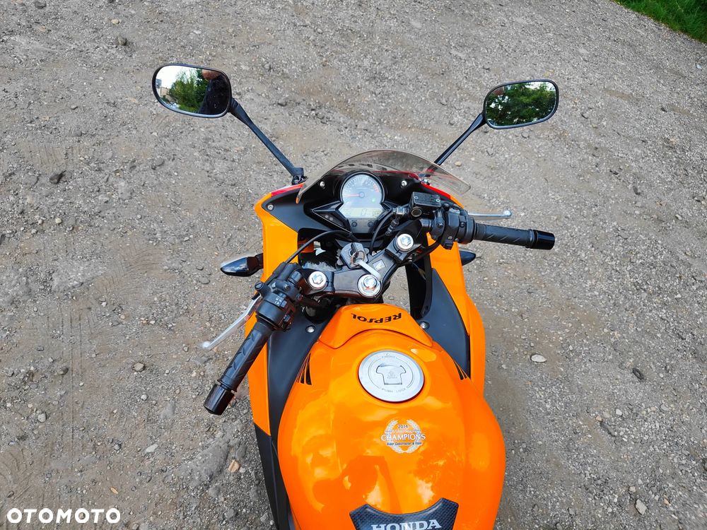 Honda CBR - 9