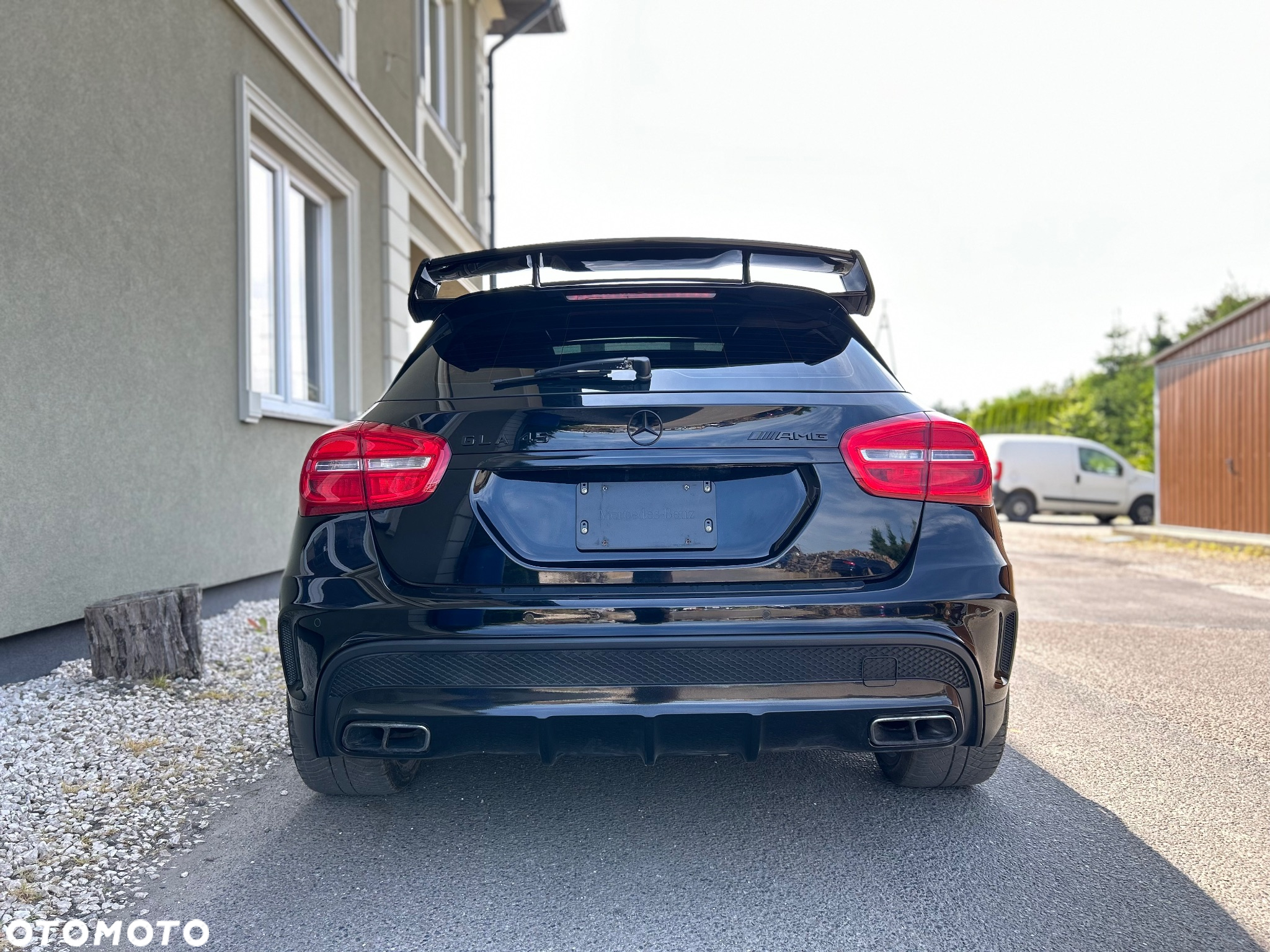 Mercedes-Benz GLA 45 AMG 4Matic 7G-DCT - 3