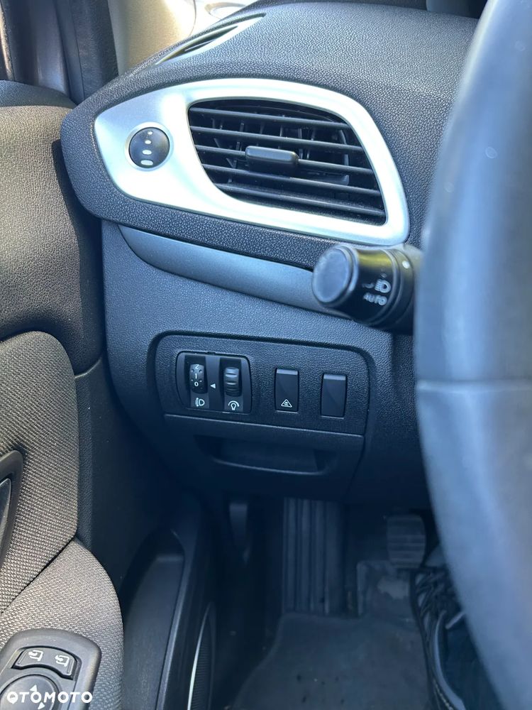 Renault Grand Scenic 1.9 dCi FAP Exception - 18