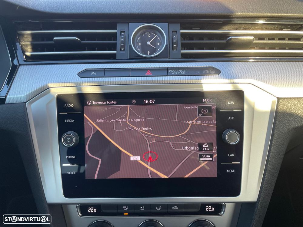 VW Passat Variant 2.0 TDi Confortline DSG - 14