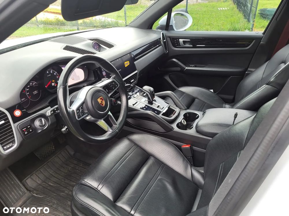 Porsche Cayenne Standard - 6