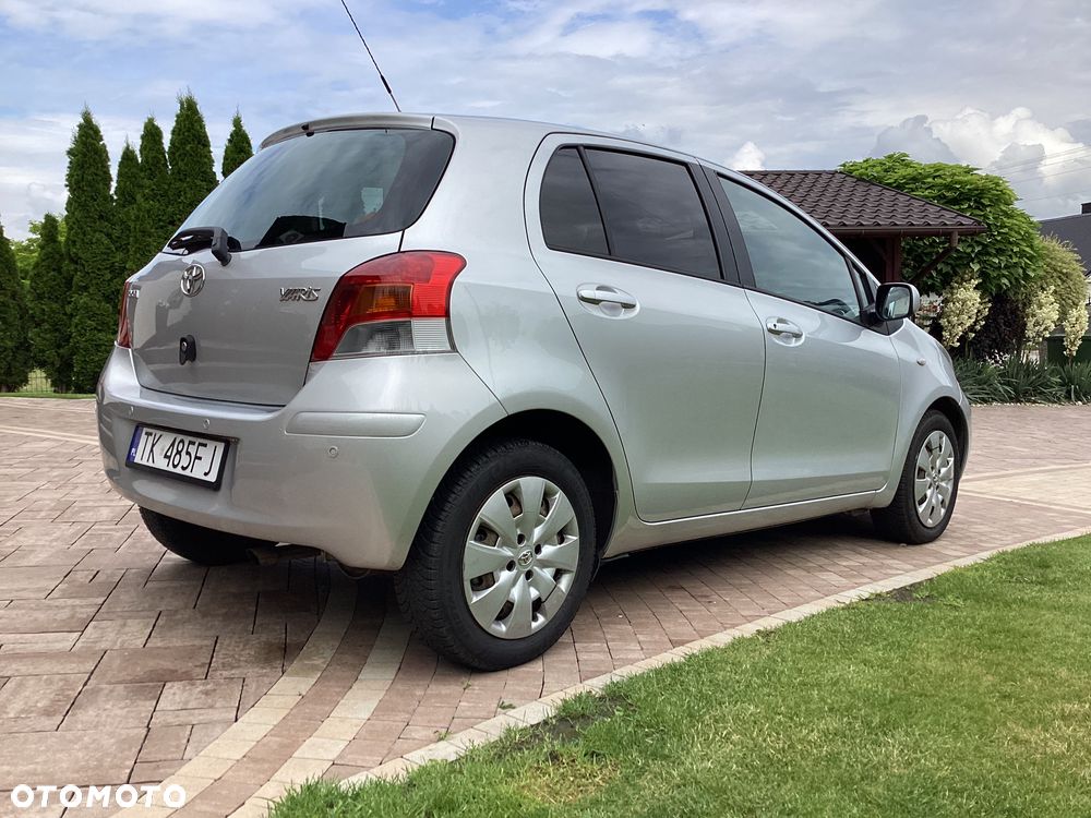 Toyota Yaris 1.33 VVT-i Life - 10