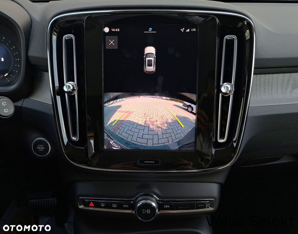Volvo XC 40 - 24