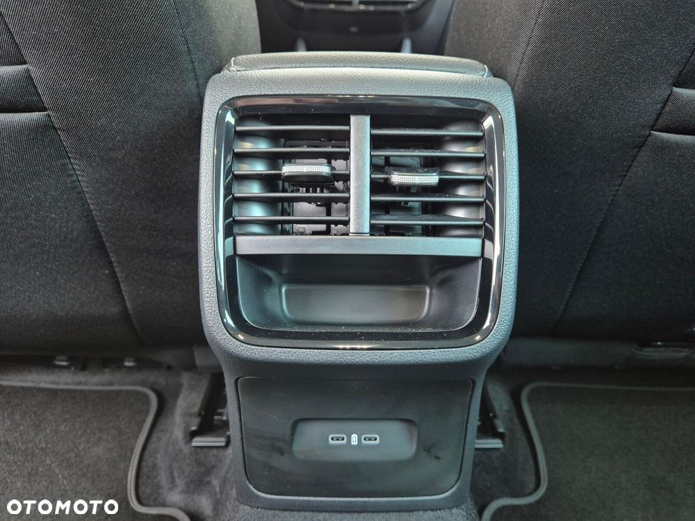 Skoda Octavia 2.0 TDI Edition 130 Selection DSG - 37