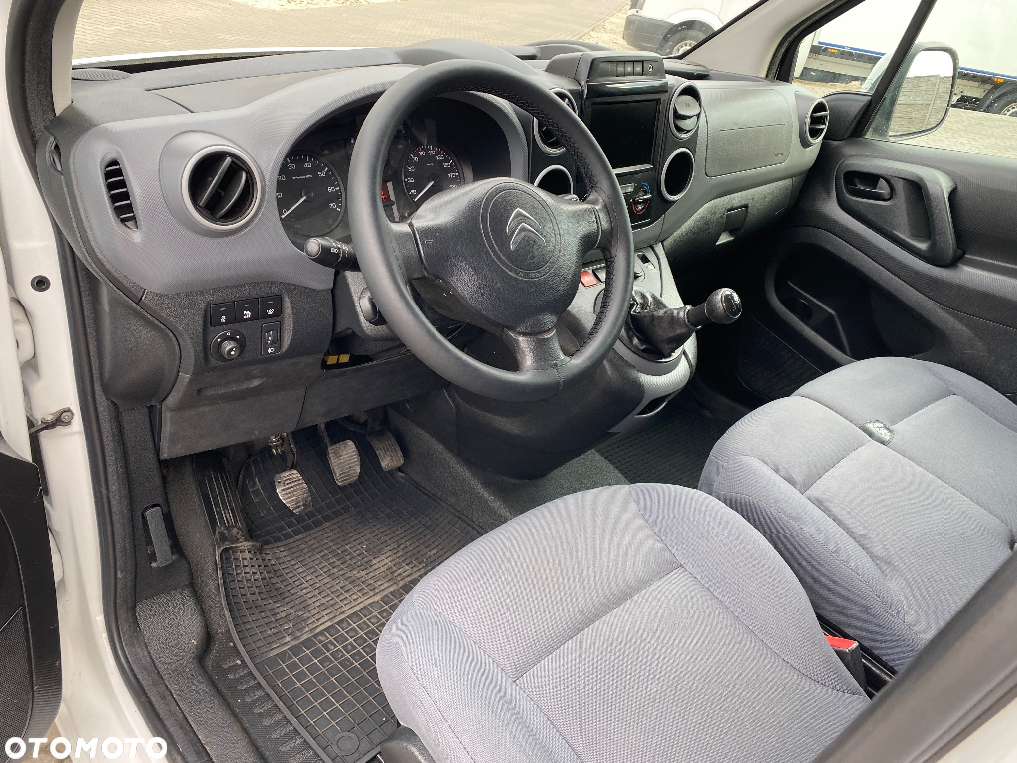 Citroën BERLINGO - 10