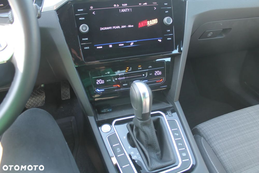 Volkswagen Passat 1.5 TSI EVO Business DSG - 17
