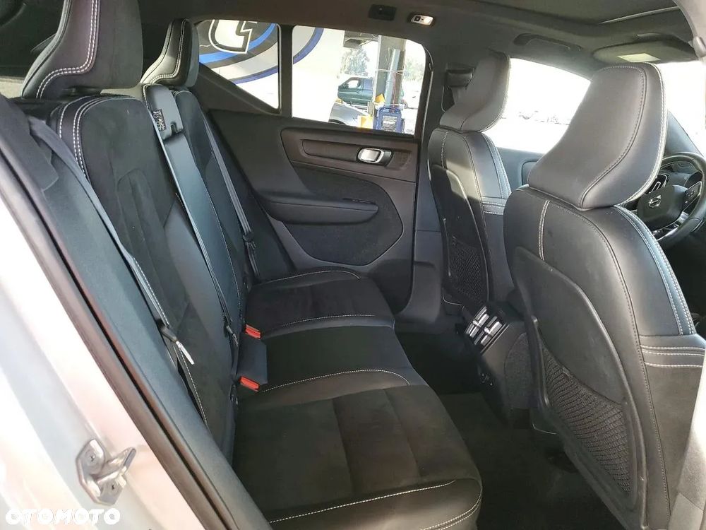 Volvo XC 40 T5 AWD Geartronic R-Design - 9