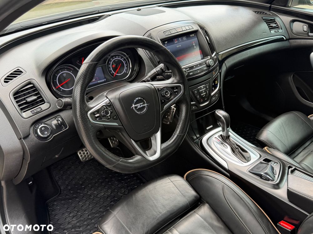 Opel Insignia - 16