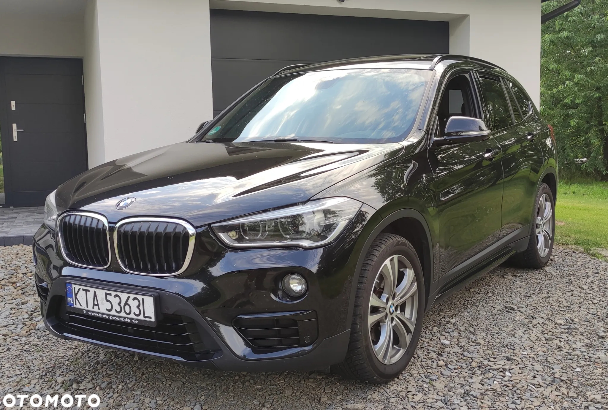 BMW X1 xDrive18d - 10