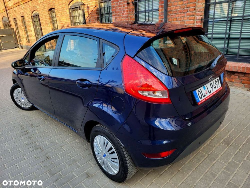 Ford Fiesta - 23