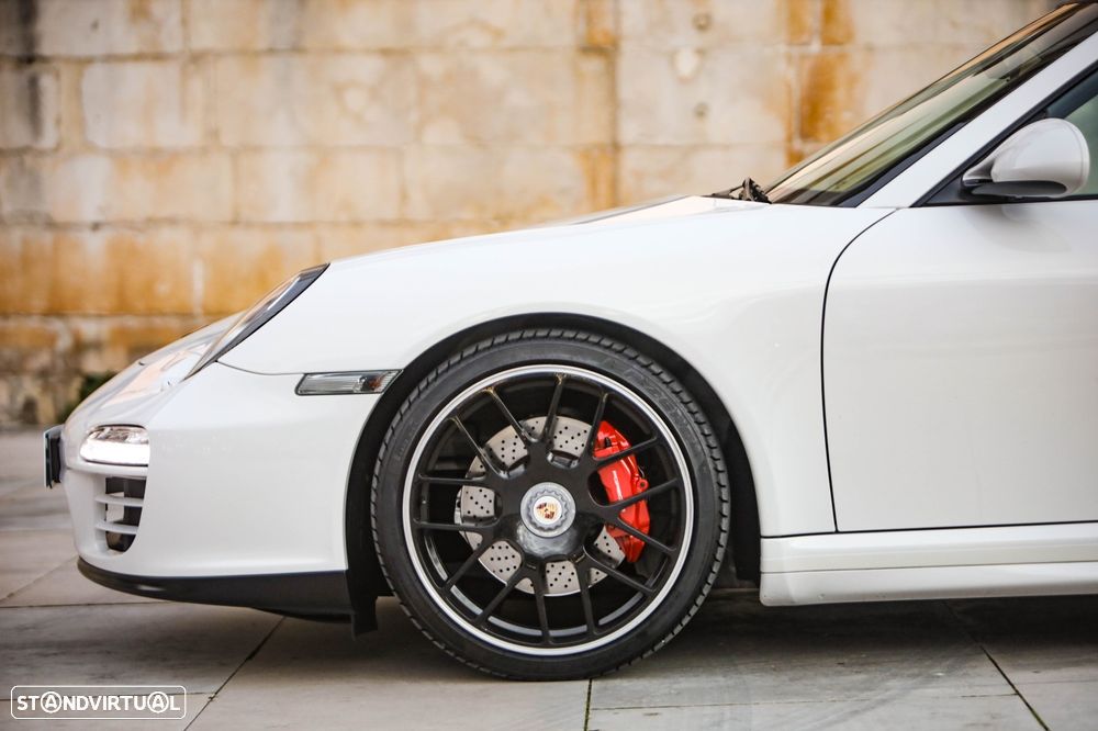 Porsche 911 (997) Carrera GTS PDK - 42