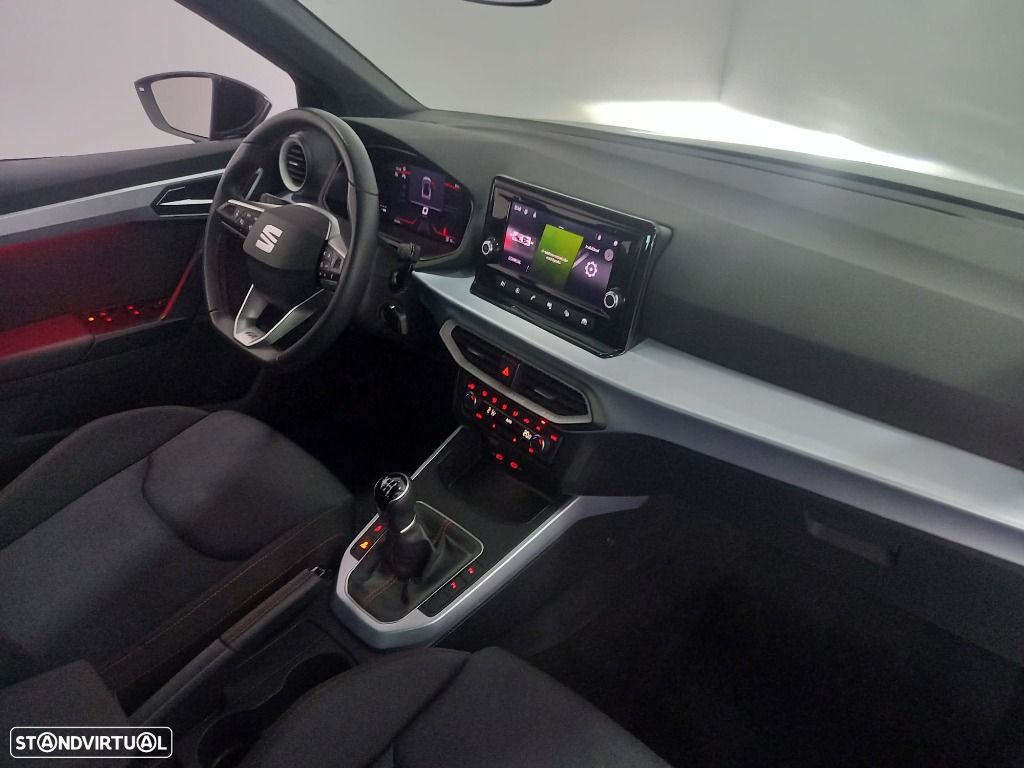 SEAT Arona 1.0 TSI FR - 12
