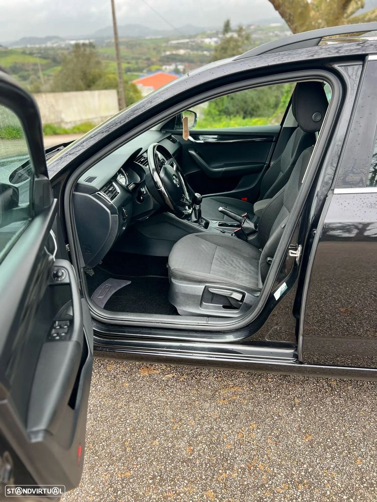 Skoda Octavia Break 1.6 TDi Ambition - 6