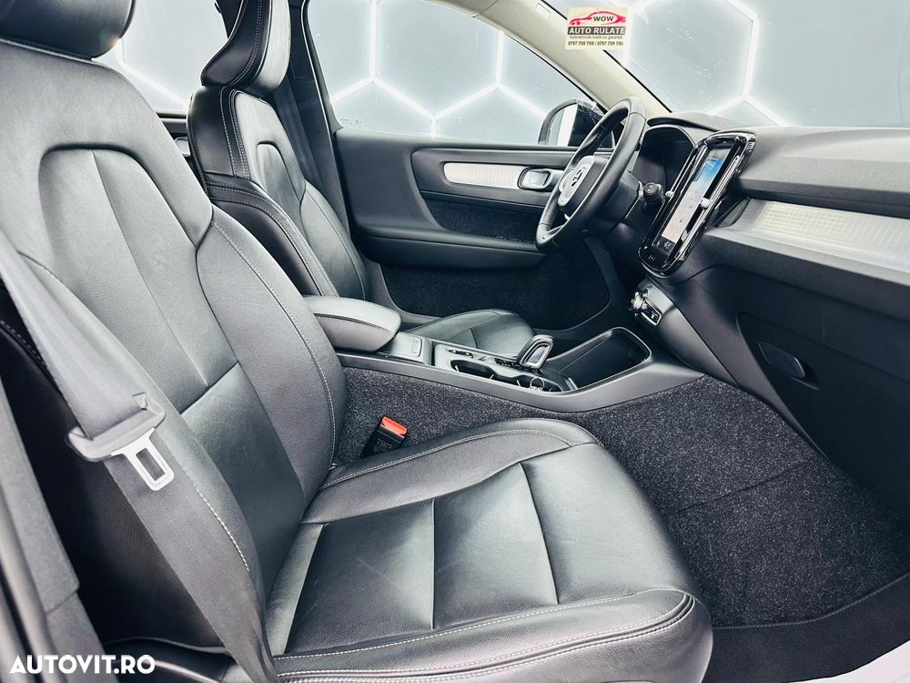 Volvo XC 40 T3 Geartronic Momentum Pro - 16