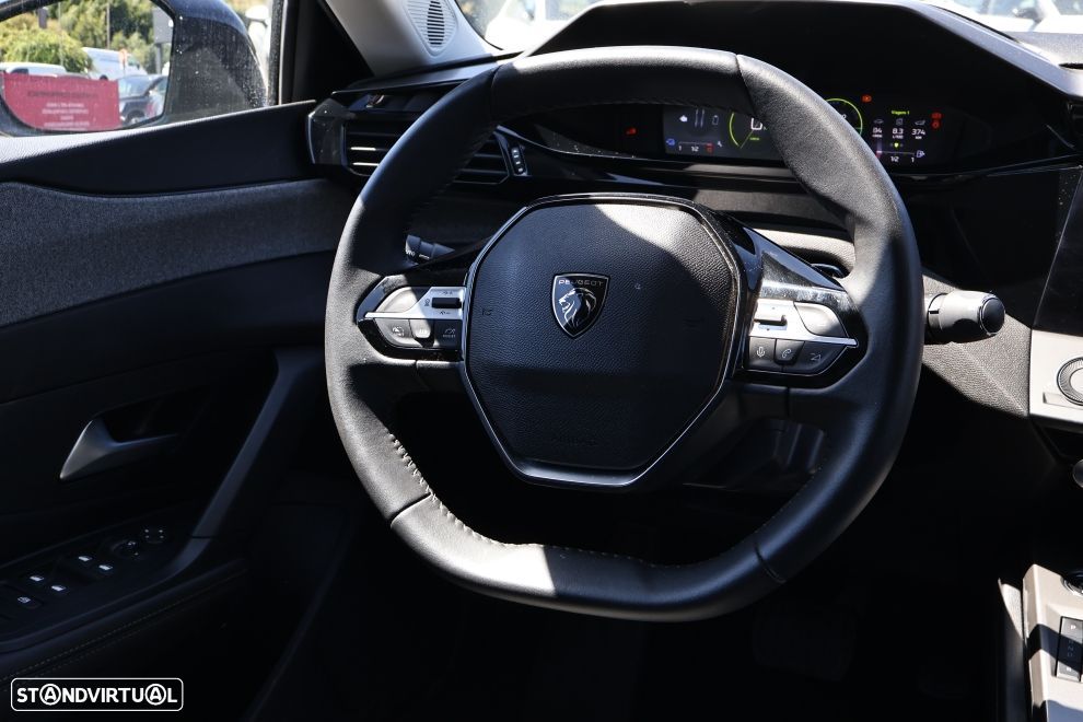 Peugeot 408 1.6 Hybrid Allure e-EAT8 - 11