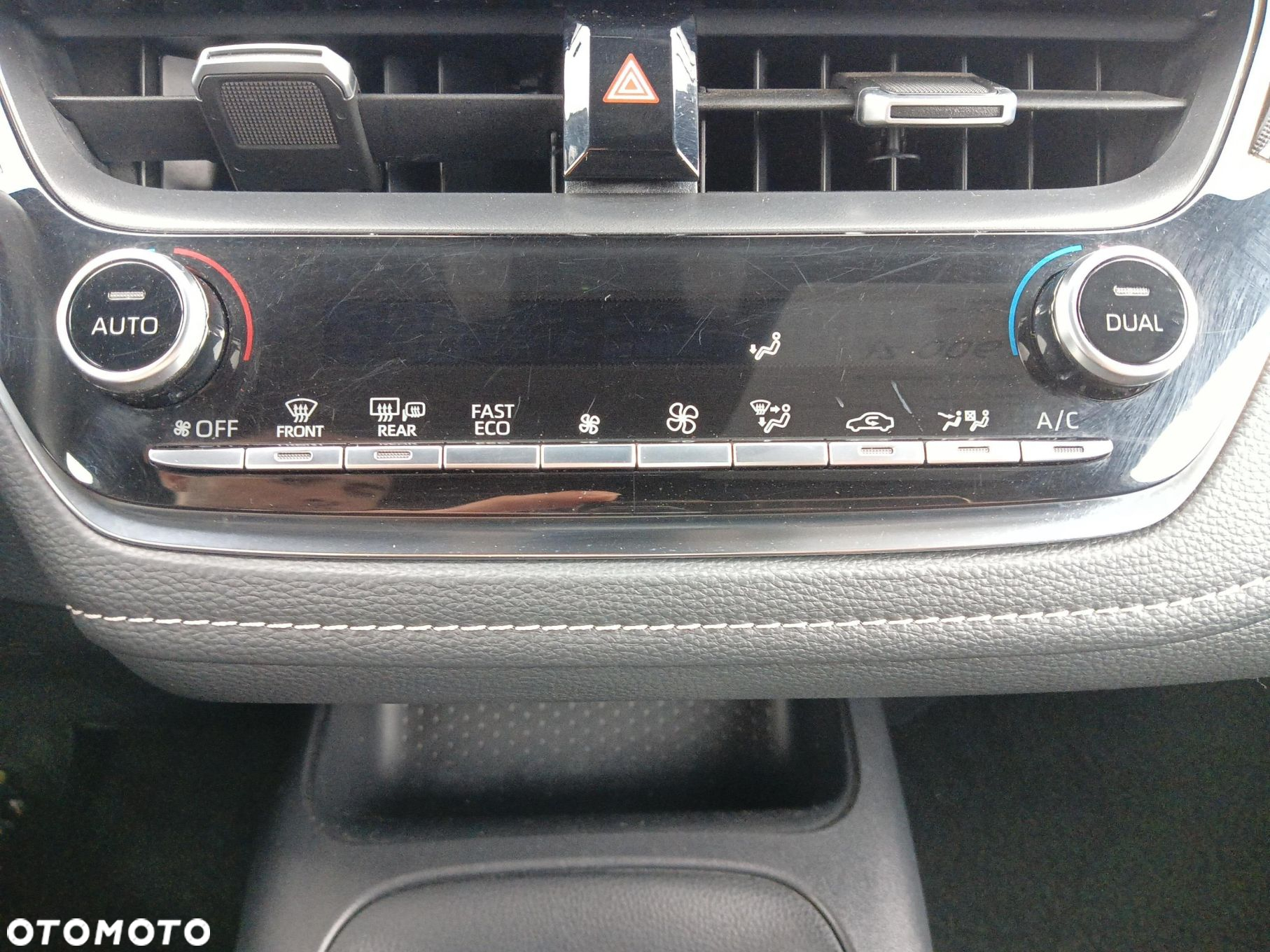 Toyota Corolla - 21