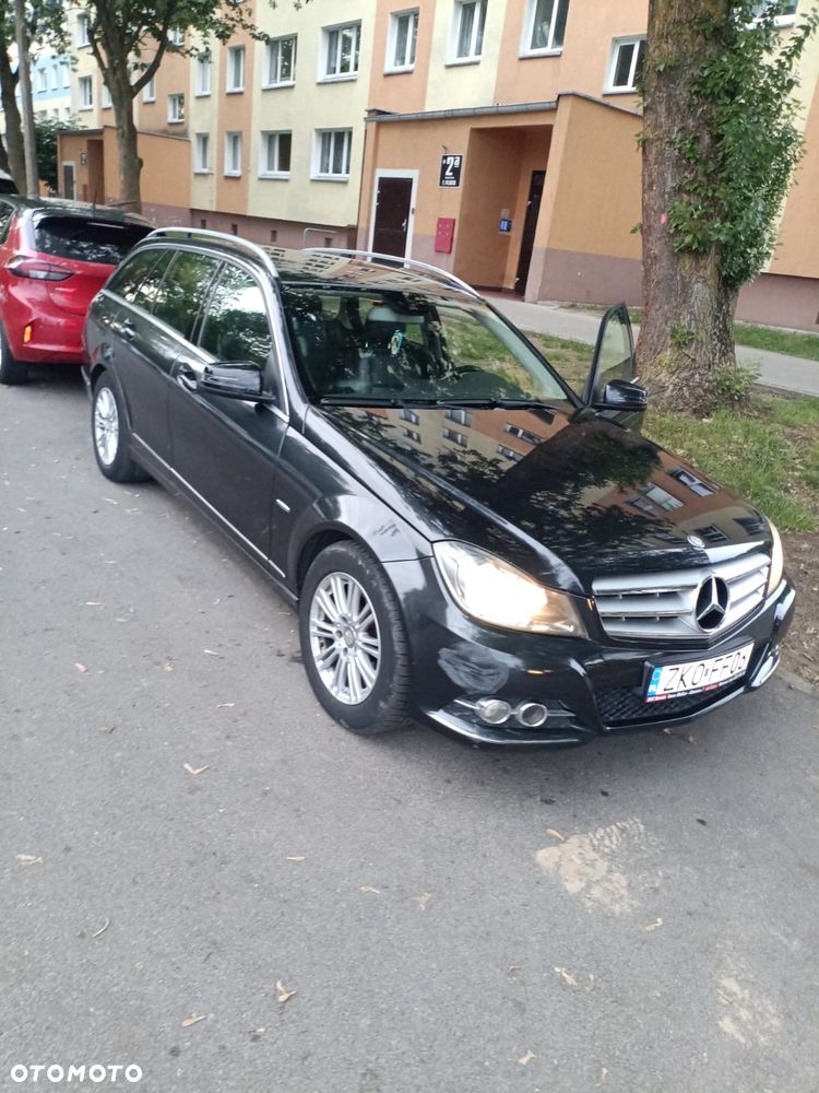Mercedes-Benz Klasa C 220 CDI DPF Automatik BlueEFFICIENCY Avantgarde - 1