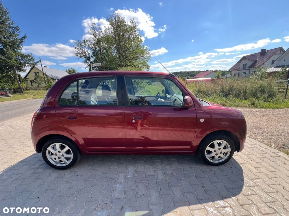 Daihatsu Trevis 1.0 - 14