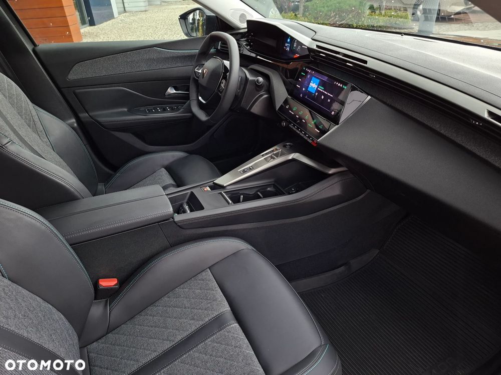 Peugeot 408 1.2 PureTech Allure S&S EAT8 - 18