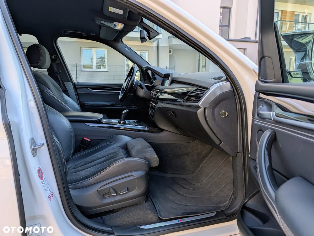 BMW X5 xDrive30d Sport-Aut - 7