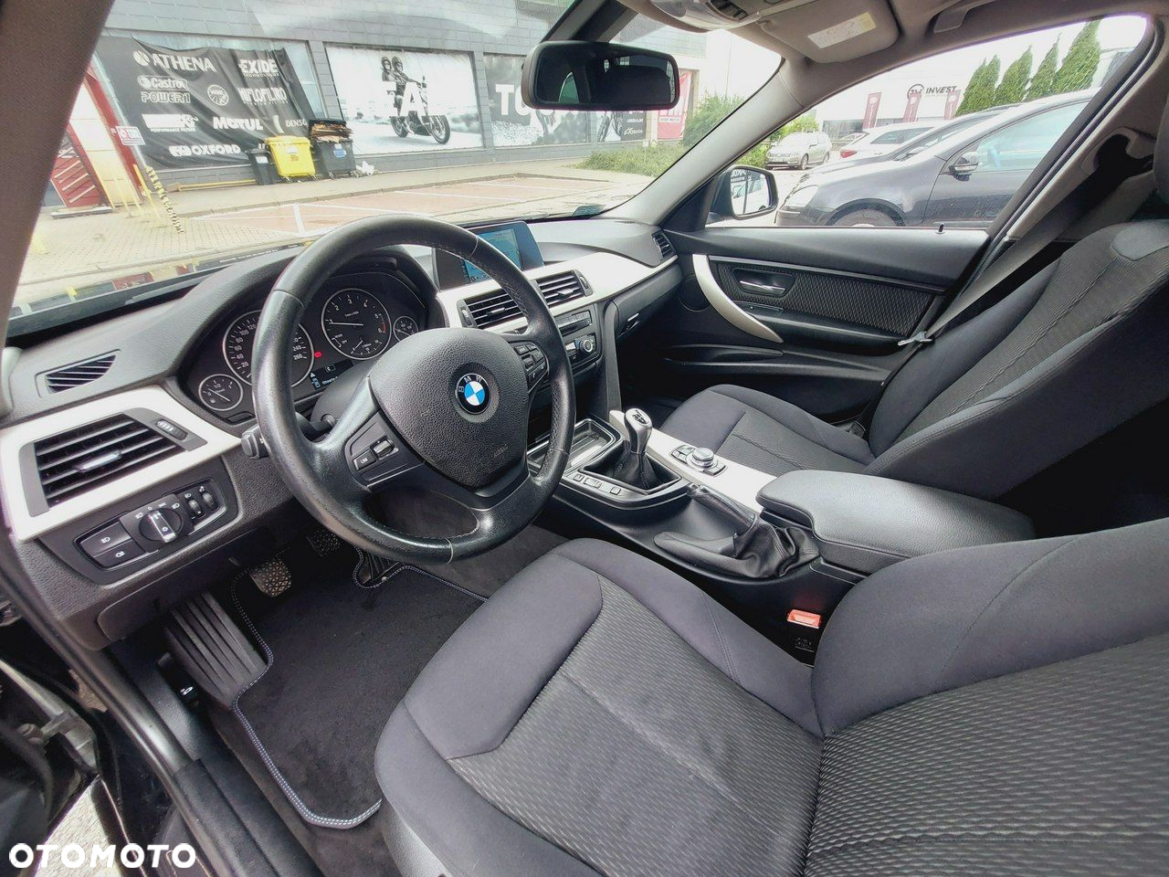 BMW Seria 3 316d - 33