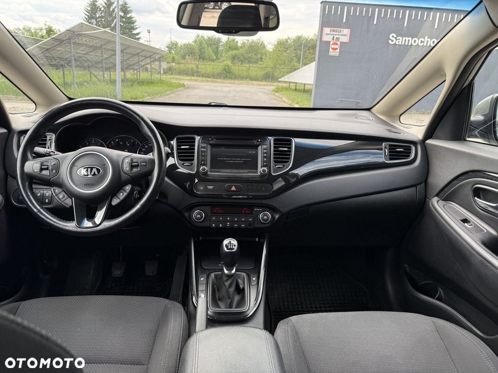 Kia Carens 1.6 GDI M - 23