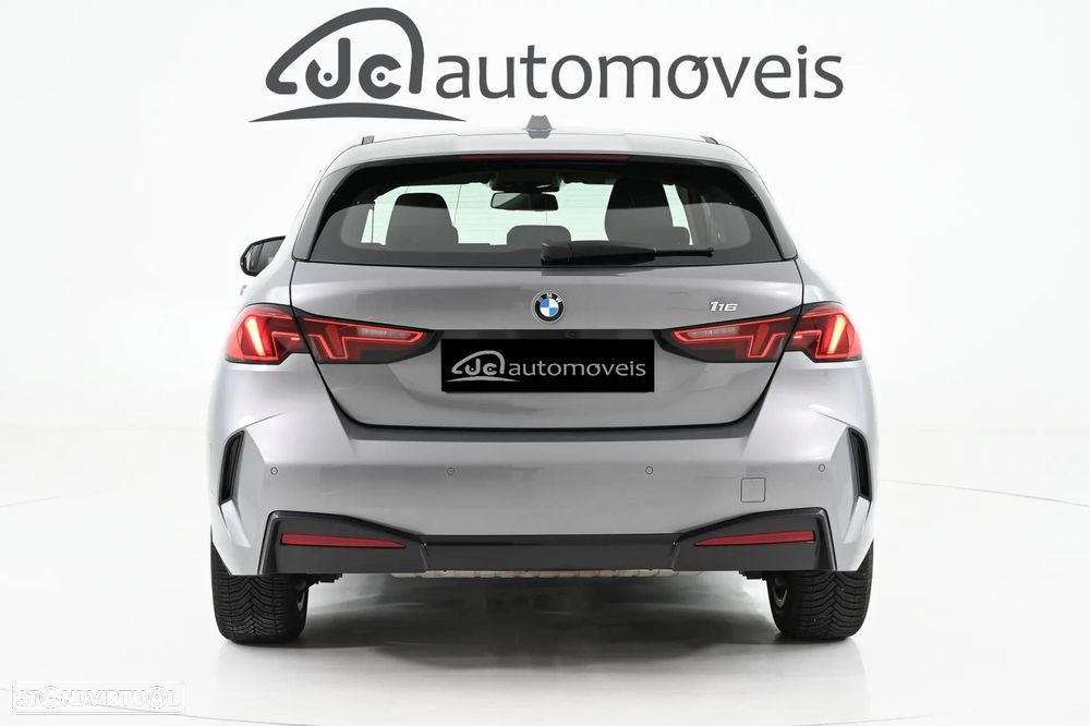 BMW 116 Standard - 9