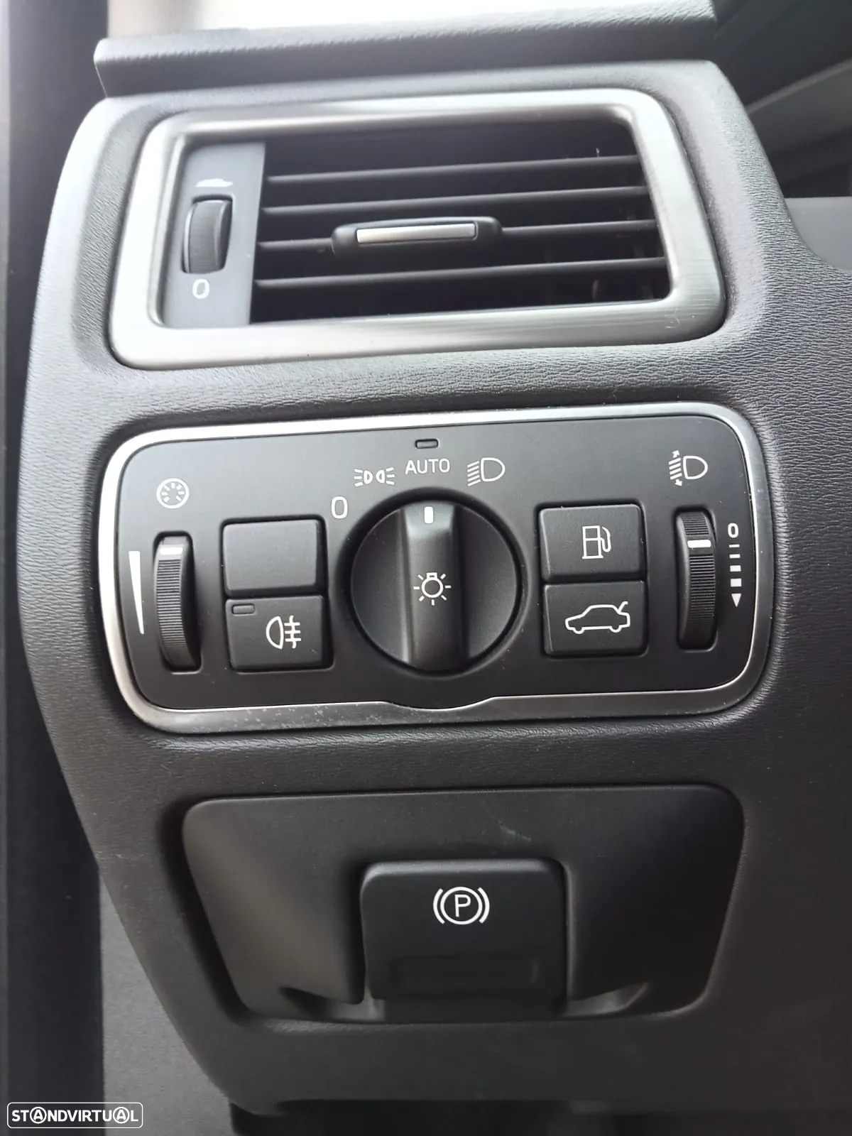 Volvo XC 70 D4 Geartronic Summum - 29