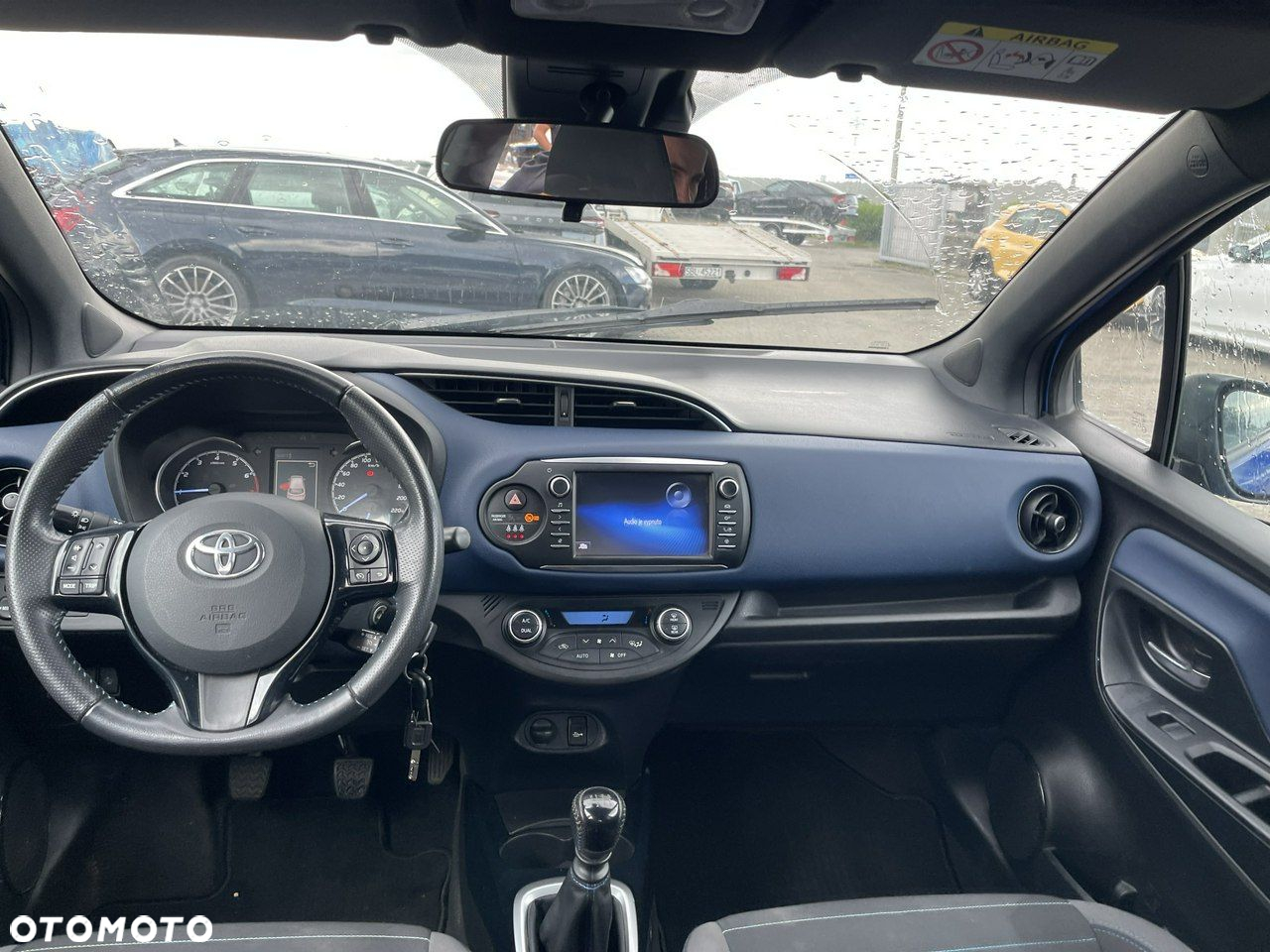 Toyota Yaris 1.5 Premium - 8