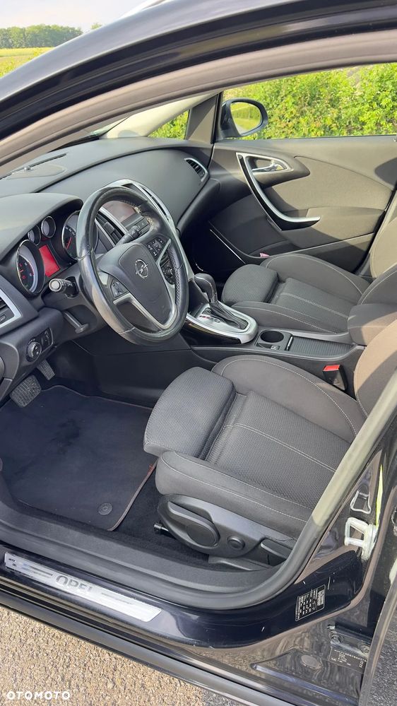 Opel Astra 2.0 CDTI DPF Automatik Cosmo - 11