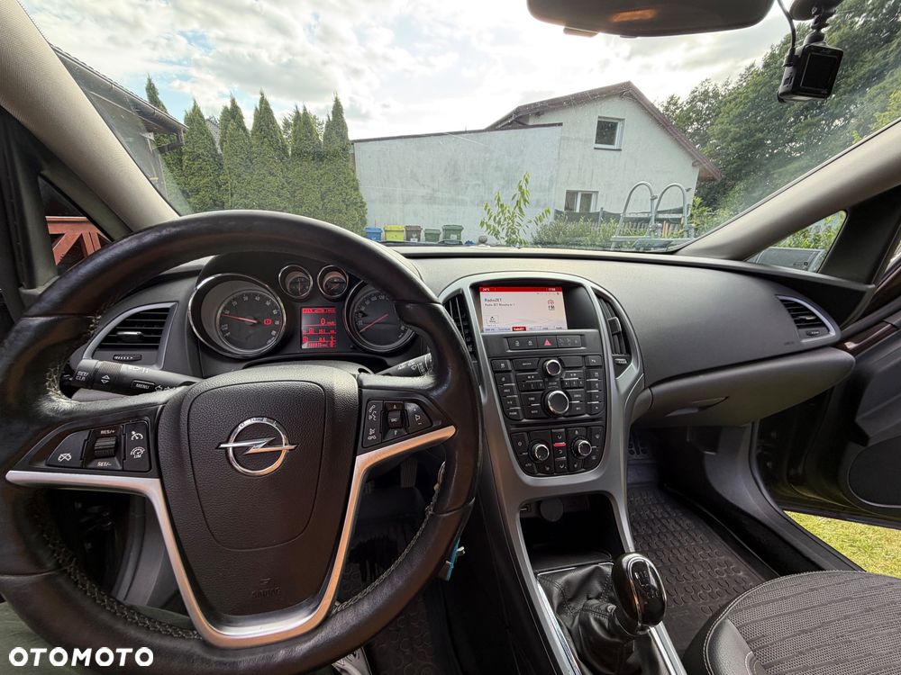 Opel Astra 1.4 T Cosmo - 3