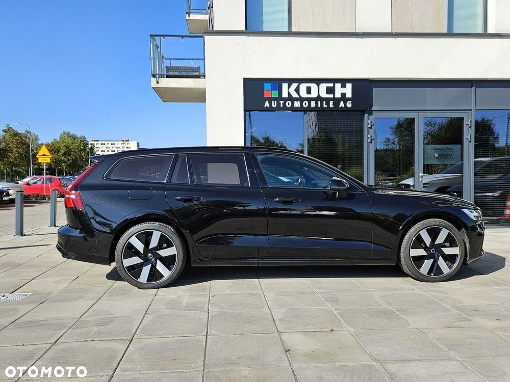 Volvo V60 T8 AWD Plug-In Hybrid Ultra Dark - 7