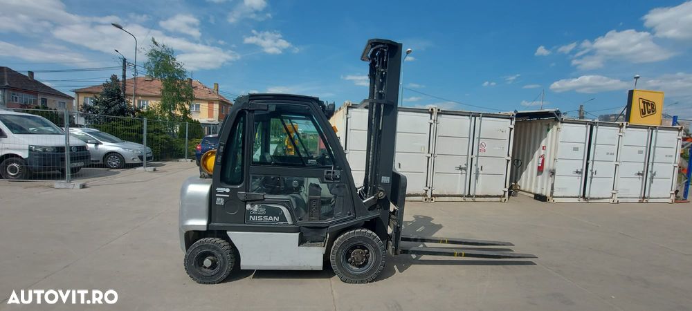 Nissan UD02A25PQ - 2