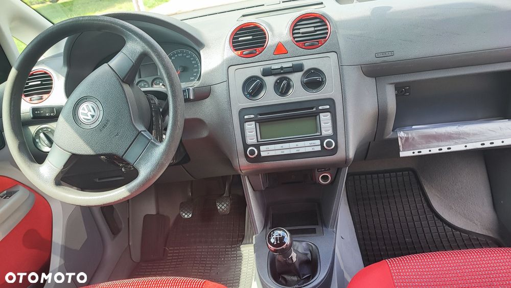 Volkswagen Caddy - 8